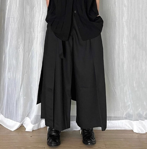 中性的 袴パンツ ブラック モダン /ユニセックス ・メンズ モレビー|モード系ファッションブランド